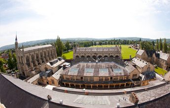 Tabără la Cheltenham College