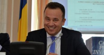 Ministru Educație Liviu Pop
