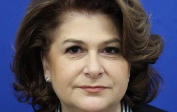 Rovana Plumb a anulat ordinul pentru concedierea a 4000 de cadre didactice