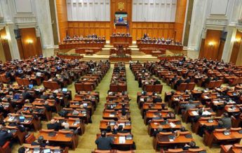 Hărțuitorii sexual nu pot fi denunțați anonim. Proiectul anunțat de Ciolacu și Deca nu a fost încă aprobat de Parlament