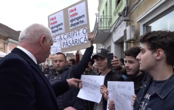 CJE Arad: Elevii care au fost la protestul împotriva Vioricăi Dăncilă vor fi sancționați doar cu absențe