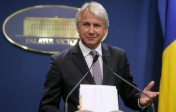 Teodorovici: ”Nu cumva ar fi corect ca studenţii un număr de ani de zile să lucreze în România după terminarea facultăţii?”