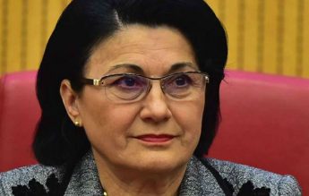 Ecaterina Andronescu a fost demisă de la Ministerul Educației