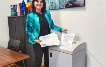 Monica Anisie anunță că a înființat comisia de ”tăiat hârtii”