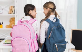 Unitățile private de tip after-school care nu funcționează în școli pot rămâne deschise