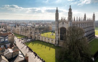 Universitatea Cambridge anunță că va continua cursurile online și în anul universitar 2020-2021
