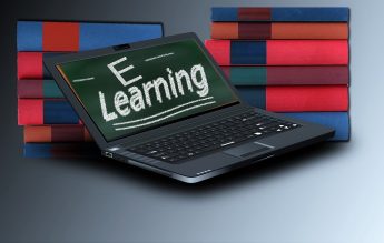 Școlile private  își oferă ajutorul pentru implementarea învățământului online în sistemul public