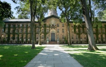 Universitatea Princeton dă jos numele lui Woodrow Wilson de pe o clădire. Motivul: rasismul fostului președinte SUA