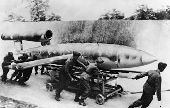 13 iunie 1944: V1, prima „bombă zburătoare” germană, lovește Londra