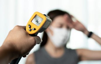 EVALUAREA NAȚIONALĂ Un singur elev din țară a avut temperatura peste 37,3 grade Celsius în prima zi