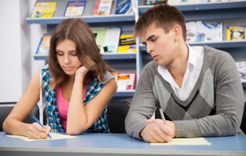 Prorectorul Universității ”Ștefan cel Mare” vrea să-i plătească taxa de studii unei eleve care a comis fraudă la Bacalaureat