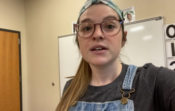 VIDEO Profesoară din SUA, despre redeschiderea școlii cu distanțare socială: ”E oribil!”