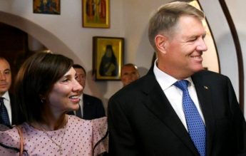 Klaus Iohannis: Soția mea, care este profesoară, va merge la școală, din 14 septembrie