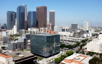 Los Angeles anunță testare în masă înainte de redeschiderea școlilor: peste 500.000 de elevi și 75.000 de angajați