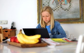 BREAKING NEWS Ministerul Educației a publicat proiectul de OUG privind învățarea online