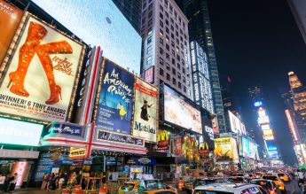 Vânzările de bilete pentru spectacolele de pe Broadway, suspendate până pe 30 mai 2021