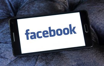 Facebook lansează în România verificarea independentă a postărilor, în parteneriat cu AFP