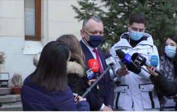 Cîmpeanu, despre deschiderea școlilor: În primul rând grădinițe și ciclul primar. Nu insistați pe această întrebare