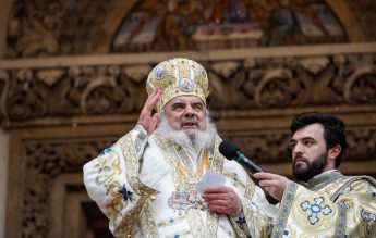 Patriarhul Daniel anunță că BOR va promova vaccinarea în eparhii, printr-o broșură