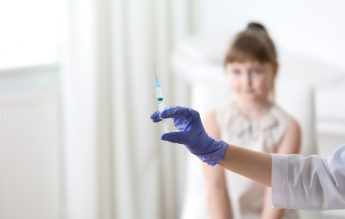 EMA a aprobat utilizarea vaccinului Pfizer-BioNTech pentru grupa de vârstă 12-15 ani
