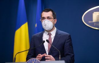 Vlad Voiculescu, reclamat la DNA pentru diploma de la universitatea din Viena