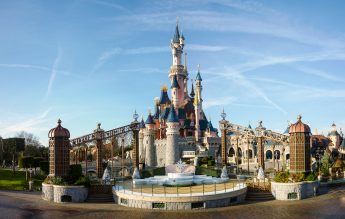 Disneyland Paris își amână încă o dată redeschiderea, din cauza pandemiei