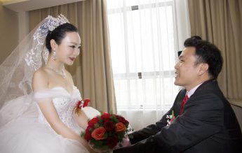 Politicieni chinezi importanți propun o nouă materie în colegii: ”Dragoste și căsătorie”