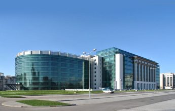 Un centru de vaccinare va fi amenajat în parcarea Bibliotecii Naţionale din Bucureşti