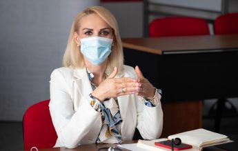 Firea: Guvernele Orban și Cîțu au nenorocit o întreagă generație de elevi!