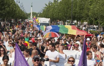 Ungaria vrea să interzică reclamele și cărțile care „promovează” homosexualitatea în rândul minorilor