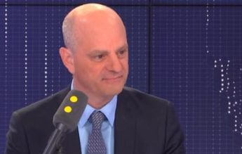 Franța: Doar elevii nevaccinați vor trece la învățarea la distanță, atunci când este detectat un caz Covid