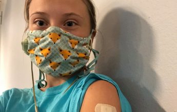 Greta Thunberg s-a vaccinat împotriva Covid:  „Nu ezitaţi să vă vaccinaţi. Vaccinul salvează vieţi”