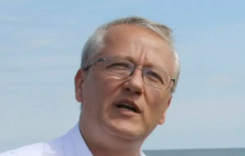 Medicul Răzvan Constantinescu, suspendat de la UMF Iaşi pe durata cercetării disciplinare