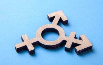 Scoția: Elevii își pot schimba numele și identitatea de gen la școală, fără acordul părinților, de la vârsta de 4 ani