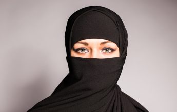 Studentă din Kabul: ”Primul lucru pe care l-am făcut a fost să îmi ascund diplomele și actele”