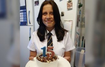 UK: O adolescentă de 15 ani a murit de COVID în ziua în care era programată la vaccinare