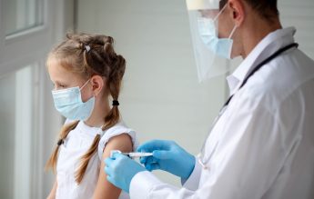 Israel: A început vaccinarea copiilor din grupa 5-11 ani