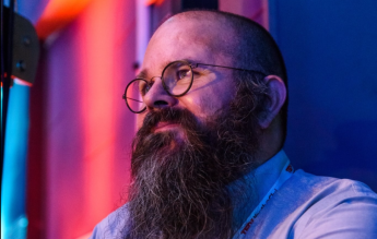 Prof. Răzvan Cherecheș: Școala ar trebui să continue online de luni
