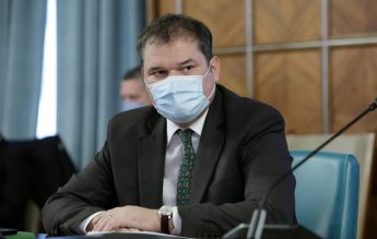 Cseke Attila, despre testarea elevilor: Cine să o facă? Nu e cineva de sus care vine și aduce 3.000 de medici și asistenți
