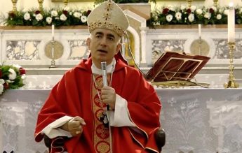 Italia: Un episcop și-a prezentat scuze, după ce le-a spus unor elevi că Moș Crăciun nu există