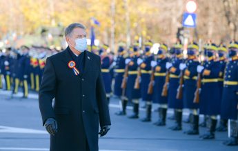 20 de profesori și activiști în Educație, decorați de președintele Iohannis cu Ordinul Meritul pentru Învățământ