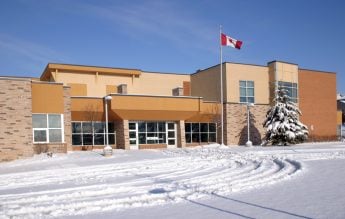 Ontario: Ministerul Educației nu mai colectează date despre cazurile de Covid-19 din școli