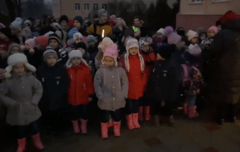 Copiii din Donbass, pregătiți pentru evacuare