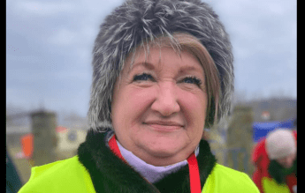 Dorina, translatorul care parcurge în fiecare dimineață 10 km pentru a ajunge în vama de la Siret