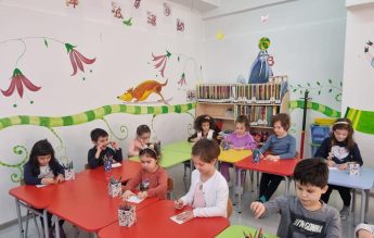 Educarea limbajului sub diferite forme, la grădiniță – Ziua Internațională a Poeziei în Grădinița Prikindel