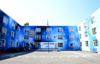 Exmatriculare pentru păr vopsit, notă scăzută la purtare pentru droguri sau arme- regulamentul de la Școala nr.194 din Capitală