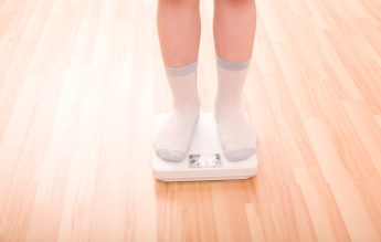 OMS: În România, educația formală nu este corelată cu obezitatea. 30% din copiii români din grupa 7-9 ani sunt supraponderali