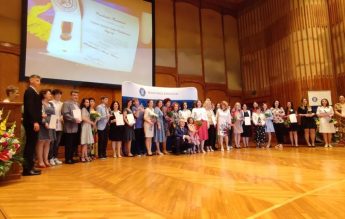 90 de unități de învățământ, câştigătoare în competiția „Școală Europeană”, premiate de ministrul Educației