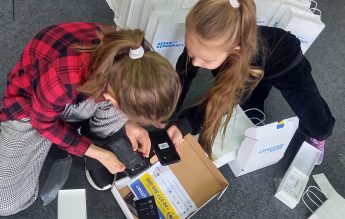 Geeks for Democracy propune un ”recensământ” al copiilor ucraineni din România