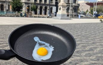 Ou gătit la soare, în Piața Universității – experimentul unui ONG